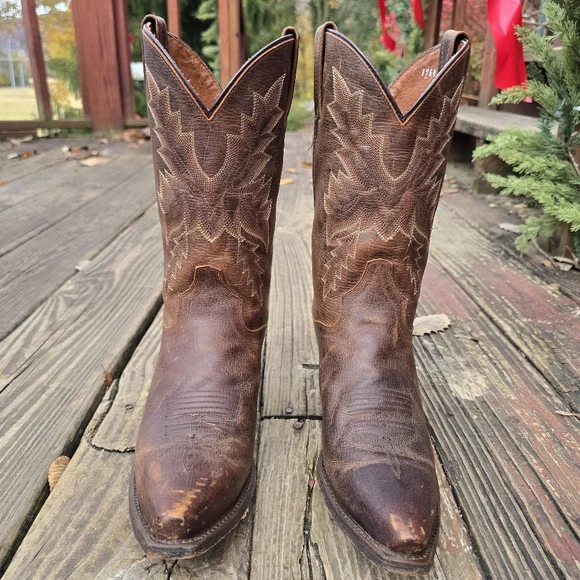 Dan Post Womens, Snip Toe, Brown Leather, Tan Stitching, Cowboy Boots, Size 7M - Picture 2 of 13